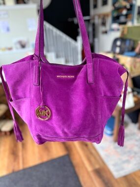 Michael Kors Ashbury Suede Tote – Fuchsia | EUC